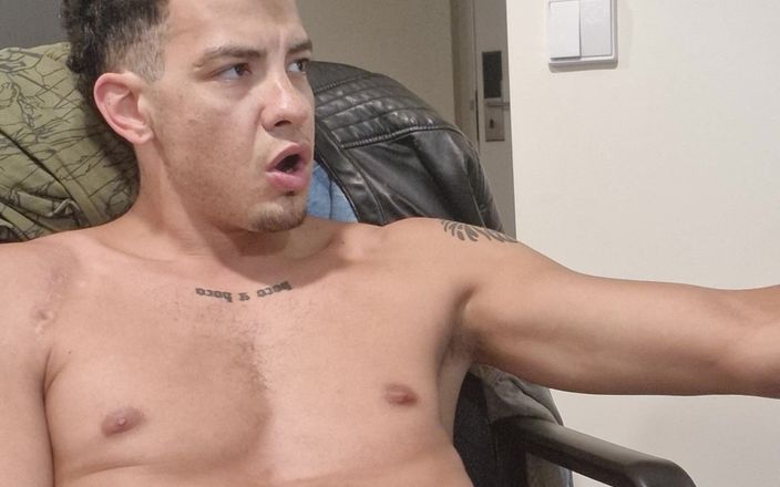 Fitguywithbigdick: Stříkání na tvrdé 13