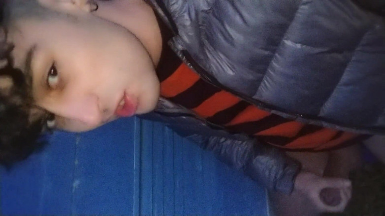 Idmir Sugary: 危险的夜间自慰和在大楼射精