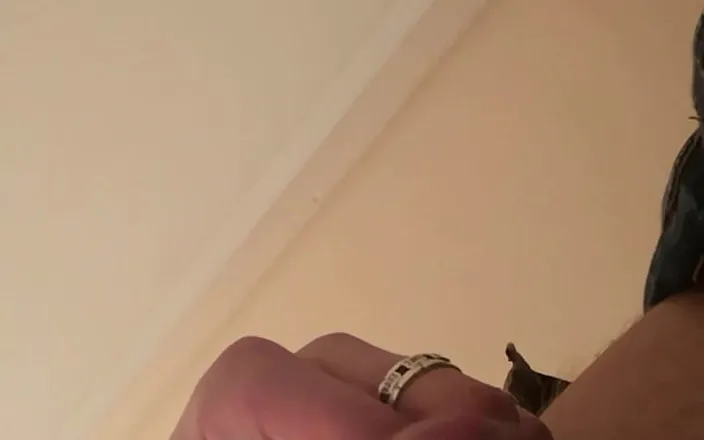 Eddie Star: Soft Cock Pissing