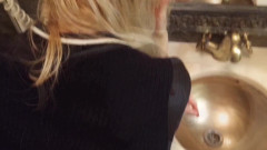 Selena701: Volwassen blonde vrouw Selena geniet van seks tussen door