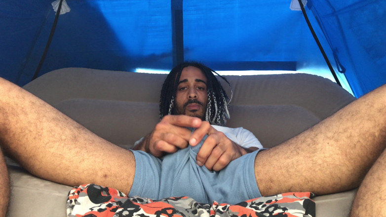 Arthur Eden aka Webcam God: Roken en aftrekken in mijn tent (4K)