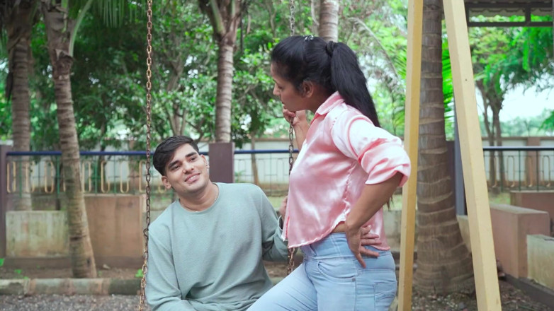 Desi Maal studios: Hot Stepaunty Called Her Boyfriend to the Garden and Had...