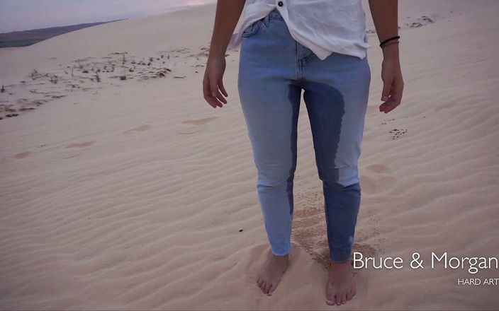 Bruce and Morgan: Morgan yang haus seks di gurun pasir