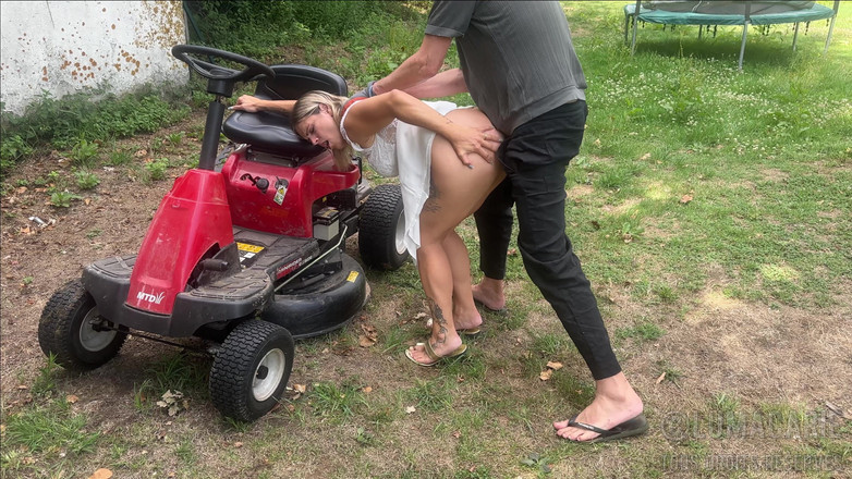 Lumacarie: Yanick Shaft Plays Gardener for Marie Lumacarie