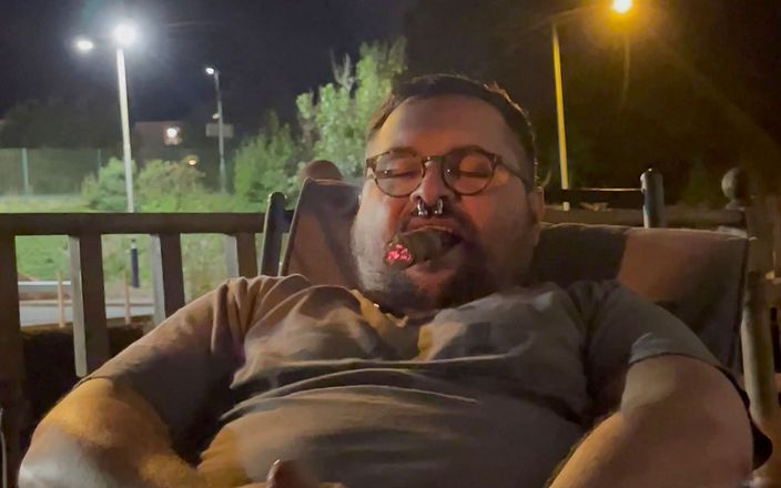 BigBullBoss: Lembu jantan cigar
