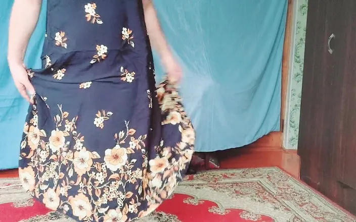 Kitty_Cross: Hot Blonde Gay in MILF Dress Youtuber Crossdresserkitty