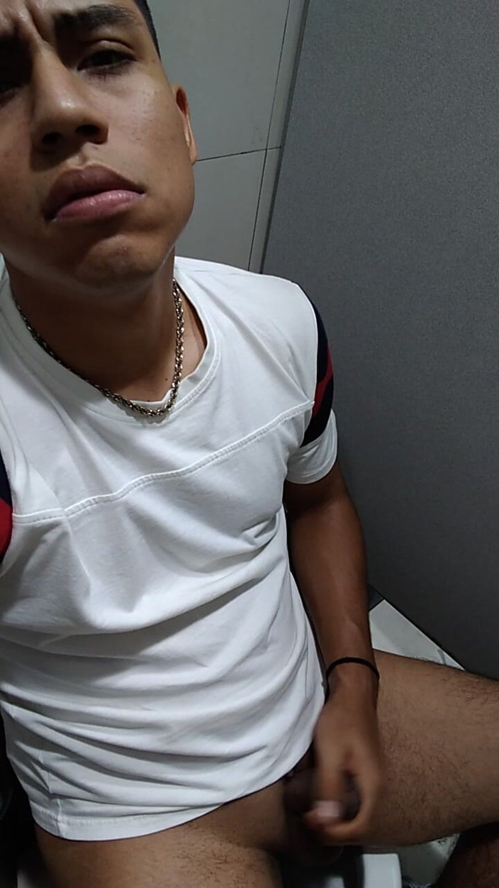 AlexAlejandro13: センデロ広場浴場