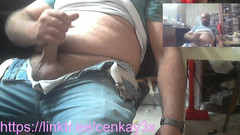 CenkAy: Medvědí táta stříká