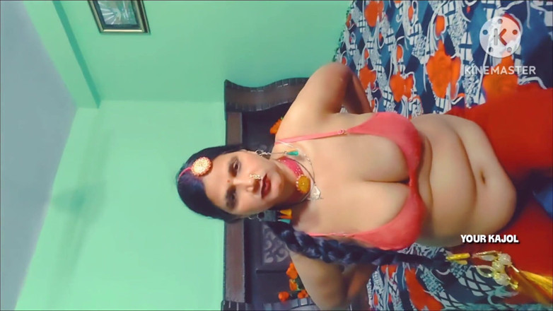 Lustykajolbhabhi: Bebe la esposa del hermanastro en el servicio nocturno en...