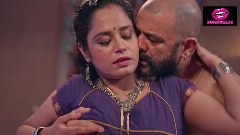 Indianpinklips: Ullu Actress Sex with Desi Man