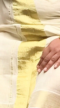 Mallu Big Ass Sexy MILF in Traditional Loincloth and Bodice, Unveiling in Sexy Body Outdoor