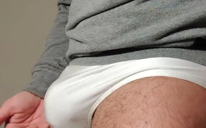 BonersDude: Hunk Speedo Wank Horny Edging