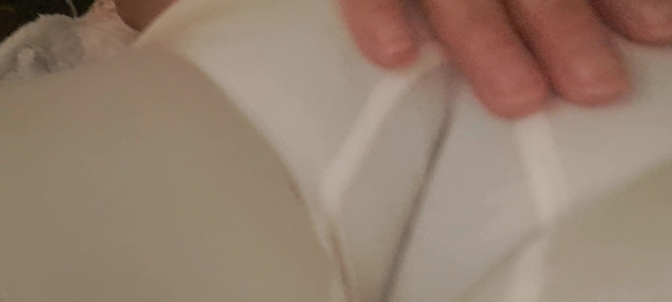 Mommy big hairy pussy: Linia pochwy MILF jest zaznaczona w jej majtkach