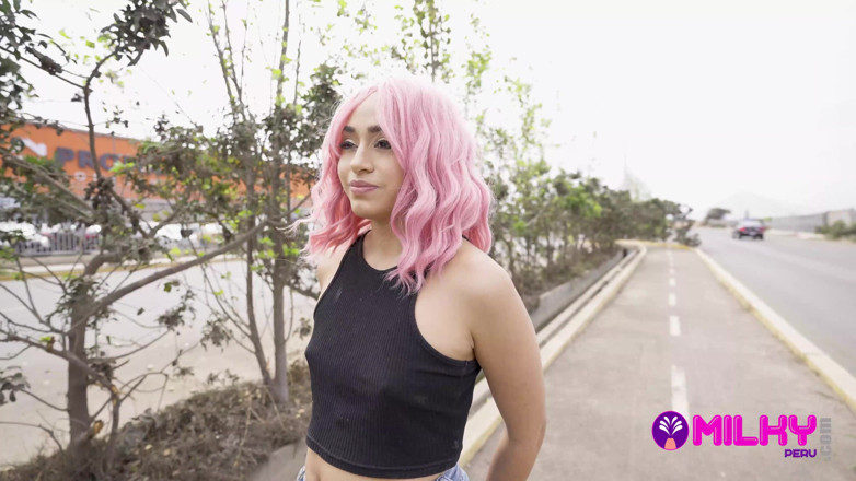Milky Peru: Sasha è un intrattenitore di festa, peruviana incontra sfide calde