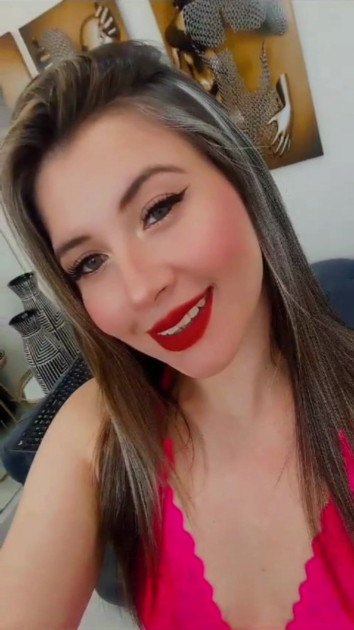 Colombianas amateur: Мені подобається, коли мене трахають, я твоя блондинка