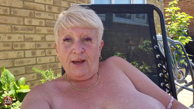 Uk Joolz: Relaxace v tomto krásném horkém počasí