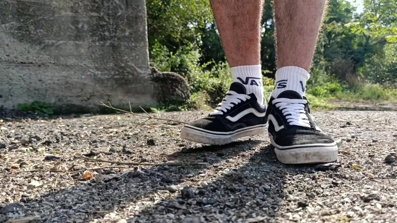 jerkofflover: Mes Chaussures Vans Et Mes Chaussettes Blanches Sont Une Compilation...