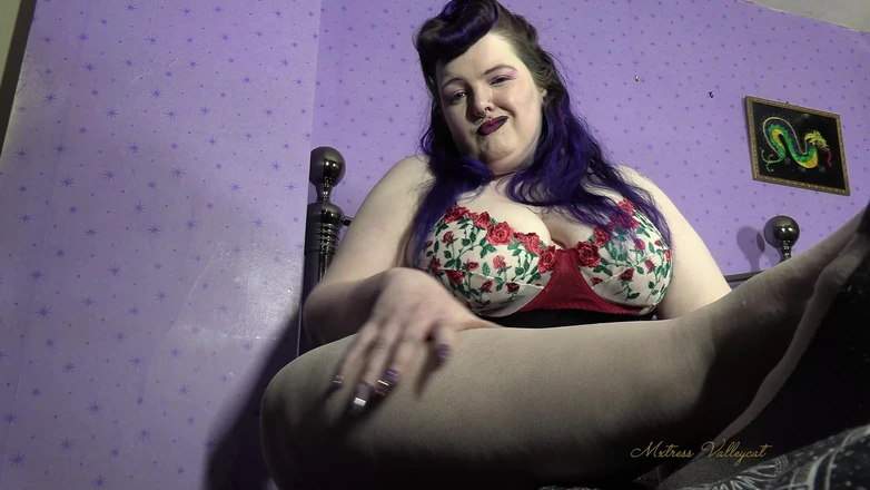 Mxtress Valleycat: Kaki panjangku dientot sama pecundang!