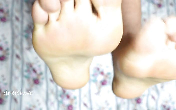 Dreichwe: Pokazuje moje miękkie i seksowne stopy