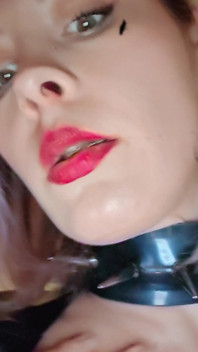 Bana Katılmaya Hazır Mısın? Hanımefendi Julia