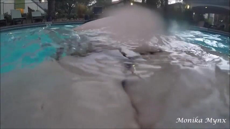 BBW Pleasures: Podwodna zabawa brzuchem SSBBW