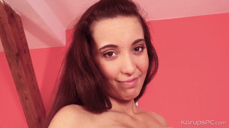 Karups Solo: Amanda Estela