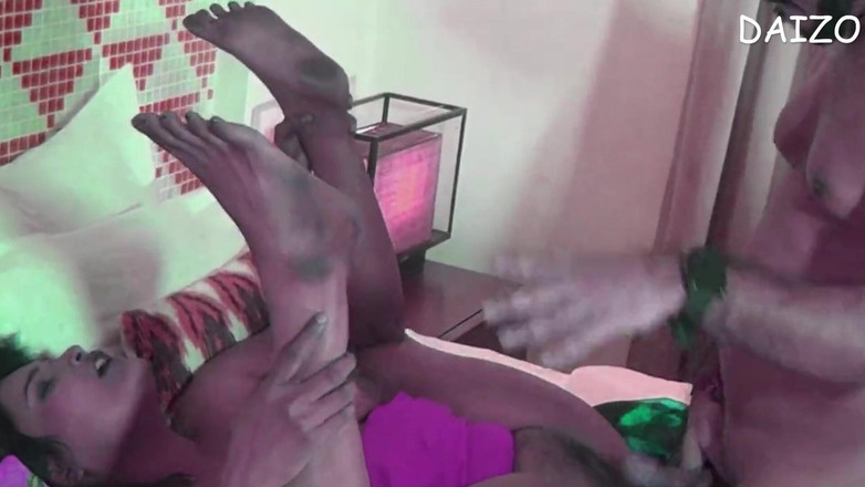 AlexDaizo: Big ass Desi Bhabi fucked przez Dewara w pokoju hotelowym