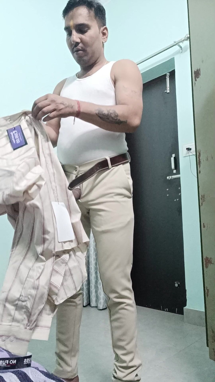 Rajasthani-old-lover: poorn Masti mood men bhaartiy pulis adhikaari