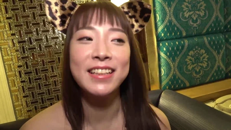 Strix: Hinata - Busty Beauty Sex-friend Working at a Hot Club