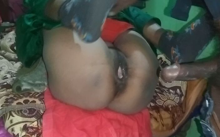 Pooja Sexy: Hardcore sex indického nevlastního otce s jeho nevlastním synem