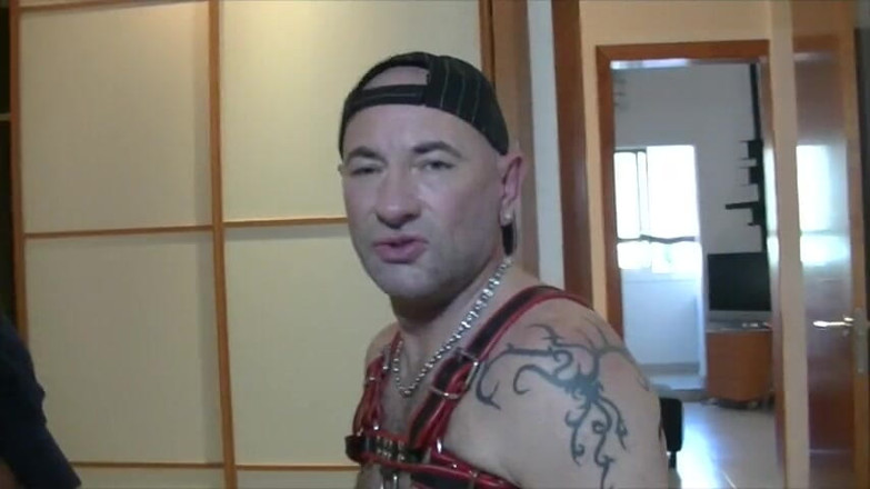 Gaybareback: 2 suckers dick for straight Ricky Blue