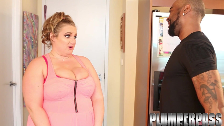 Plumper pass: Blondynka BBW w Miami spotyka i pieprzy BBC z Anglii