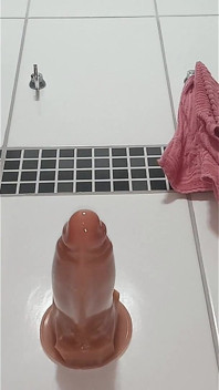 Im Badezimmer, Wie Ich Mir Die Dildos in Den Arsch Schiebe
