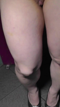 Sonja Sweet daje loda w niemieckim kinie porno