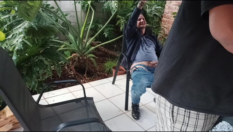 Mysticbabe: Blyg styvsyster knullas av sin kåta styvbror medan hans vän...