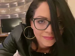 Shione Cooper: Selfie while I'm waiting for my friend photographer Andre