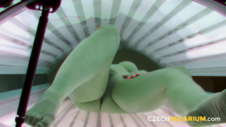 Czech Solarium: Czech Solarium 316: Cycata MILF Solarium Show