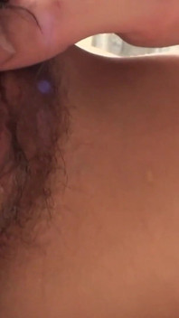 Owłosione Jap Girls Scena 4_busty Owłosiona Japonka Haruna Nakayama zerżnięta z Wielkim Dildo