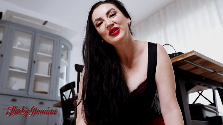 KinkyDomina: หายใจเข้าลึกๆ แล้วหลงรักฉันซะ