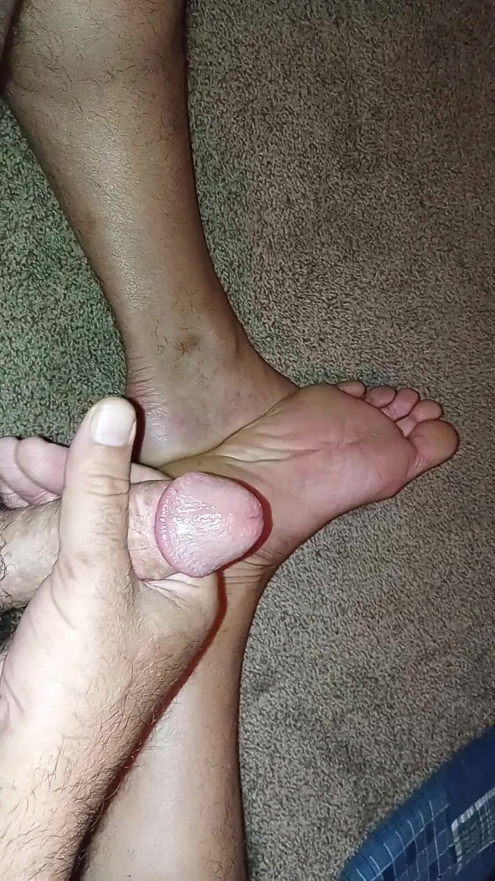 Midsouth Foot Fetish: Ayaklarıma mastürbasyon yapıyor