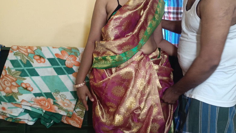 Pushpa studio: Romance with Housewife