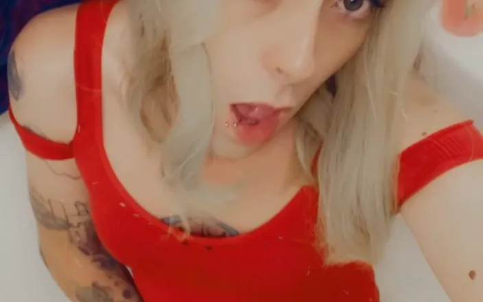 CarmenMelatonin: Feminine beauty loves sex