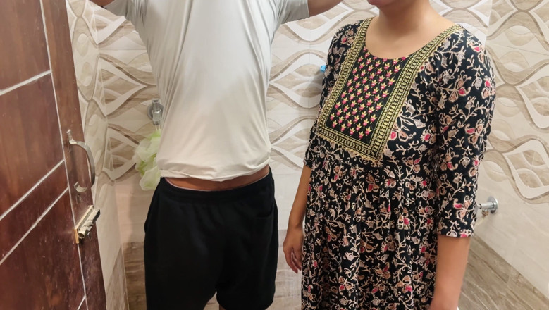Hornycouple149: ความลับของแม่เลี้ยง: นวดหัวเปลี่ยนปากเป็นภาษาฮินดี