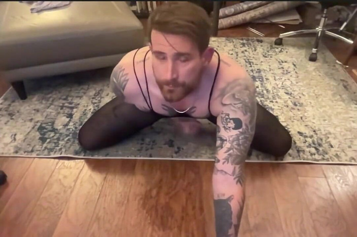 Dirtytrisha: Roztrhání punčocháčů a chcaní