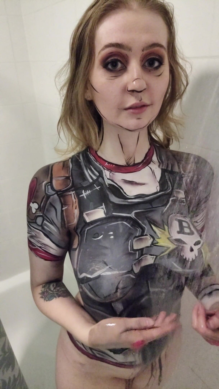 Em Yang: Cosplay Drobná Tina barva těla ve sprše Hra
