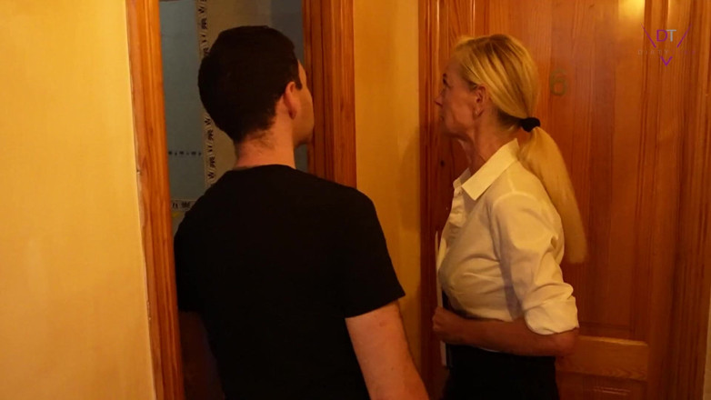 Dirty Tina: The Perverted mallorca Real Estate Agent