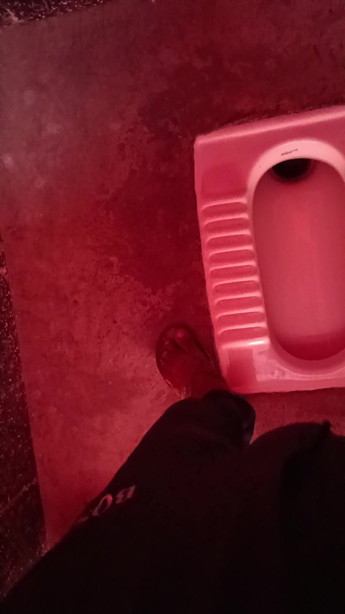 Darling_Shivani: Cậu bé cạo lông một con cu