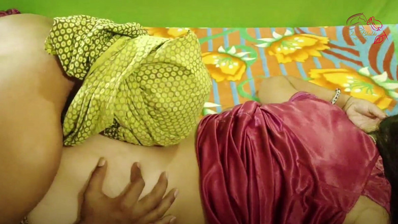 Eliabhabhi: Primeira vez de sexo anal, vídeo antigo