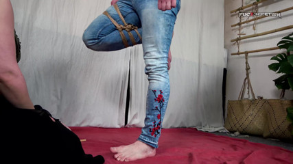Fuck n Fetish: Afsana umilia Aron - sculacciate f/m, bondage