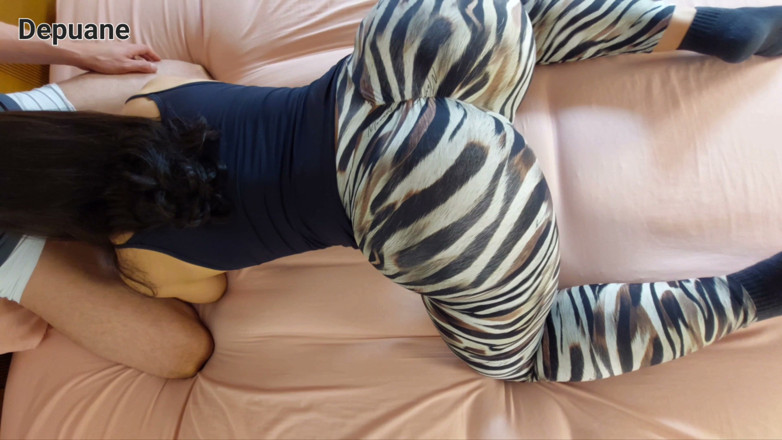 Depuane: Obcisłe legginsy Grind POV - Step Sis Big ass dokuczanie i...